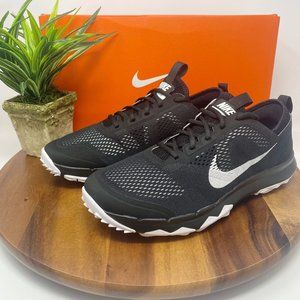 NEW Nike FI Bermuda Spikeless Golf Shoes 10 Wide